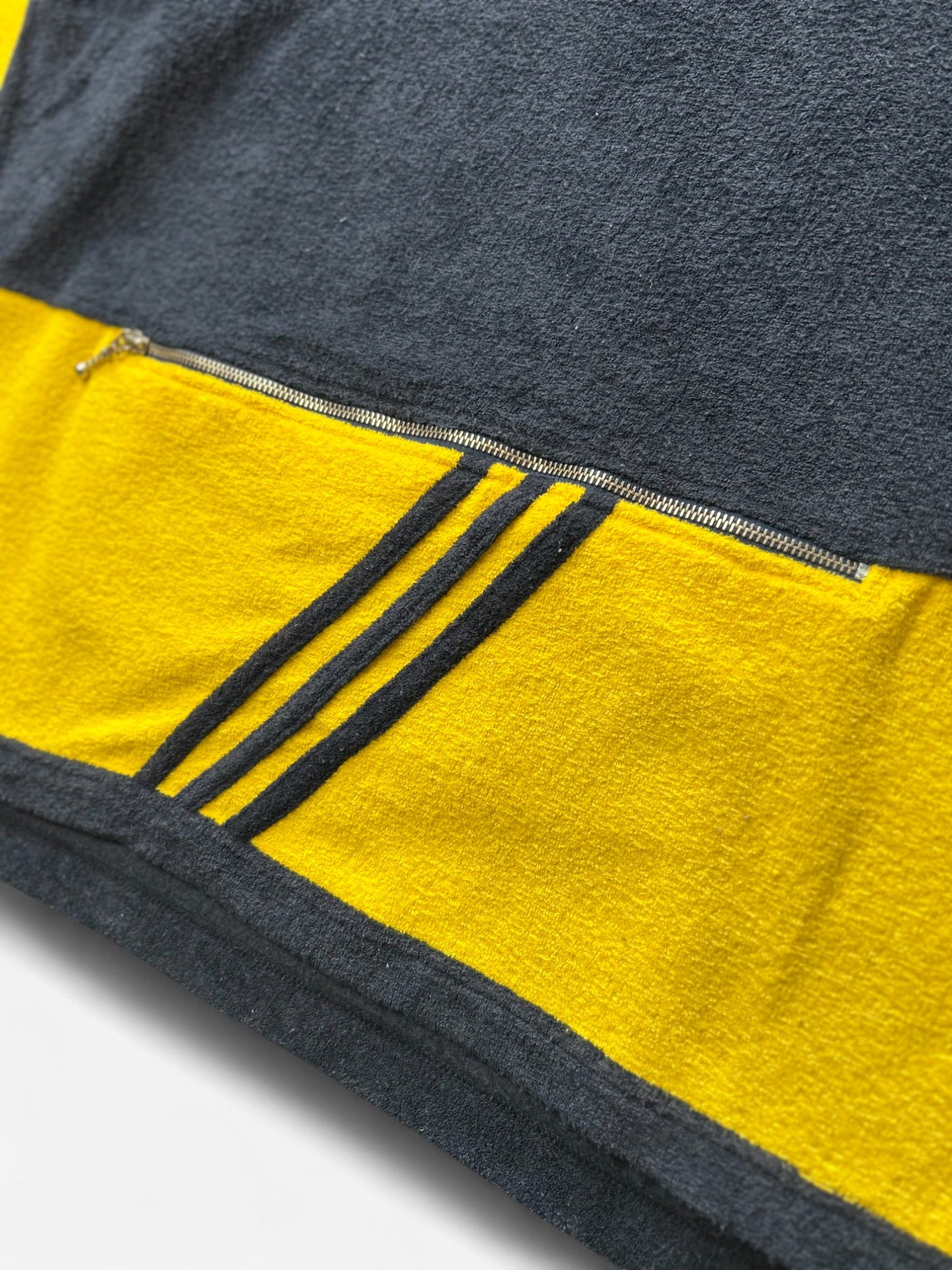 Adidas Navy and Yellow Striped Fleece (XXL)